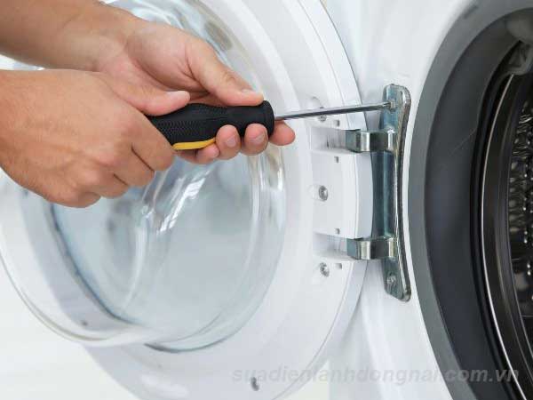 vệ sinh máy giặt Trảng Bom